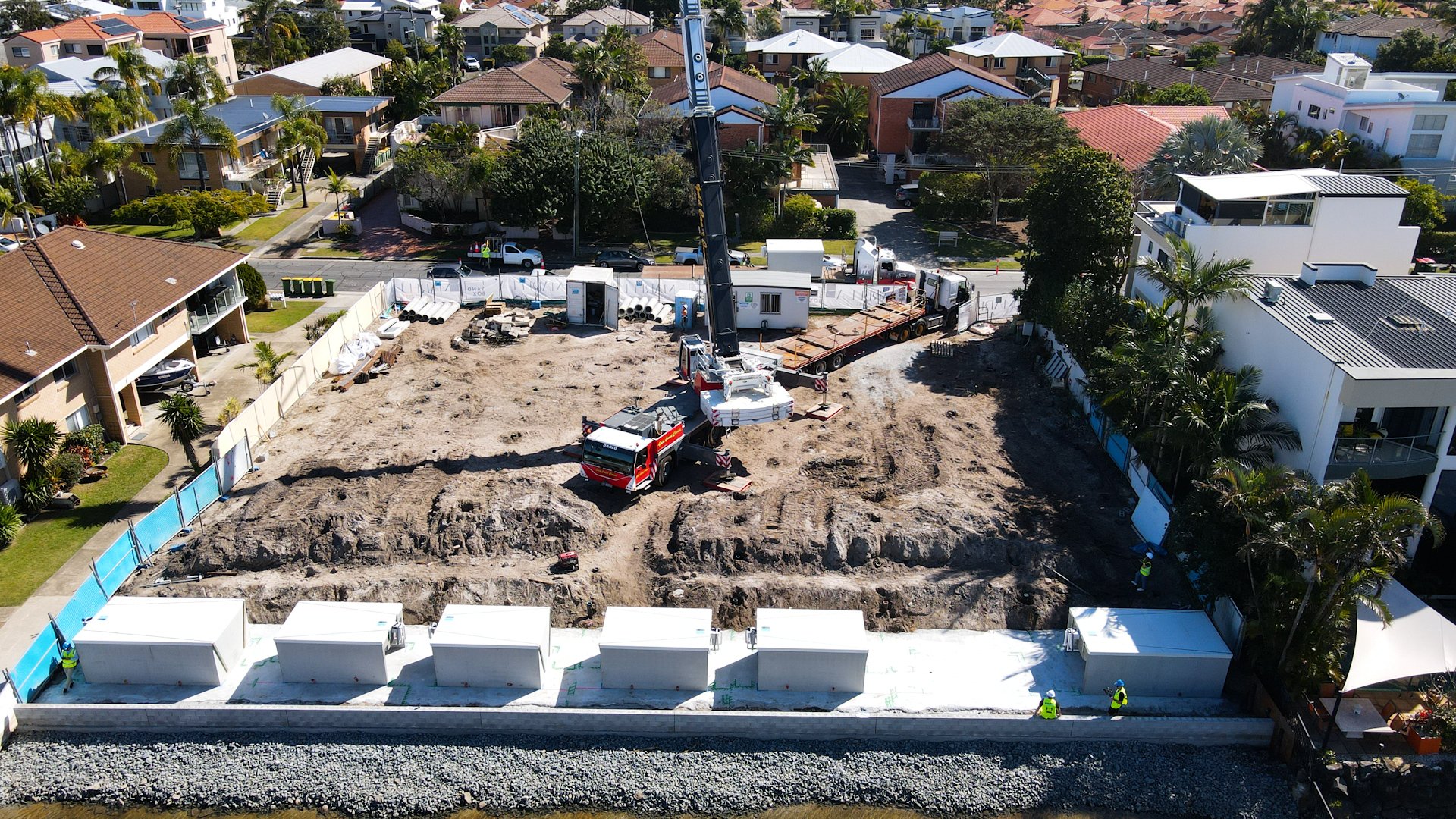 Plungie pools being lifted onto site at Marella Residences, Runaway Bay