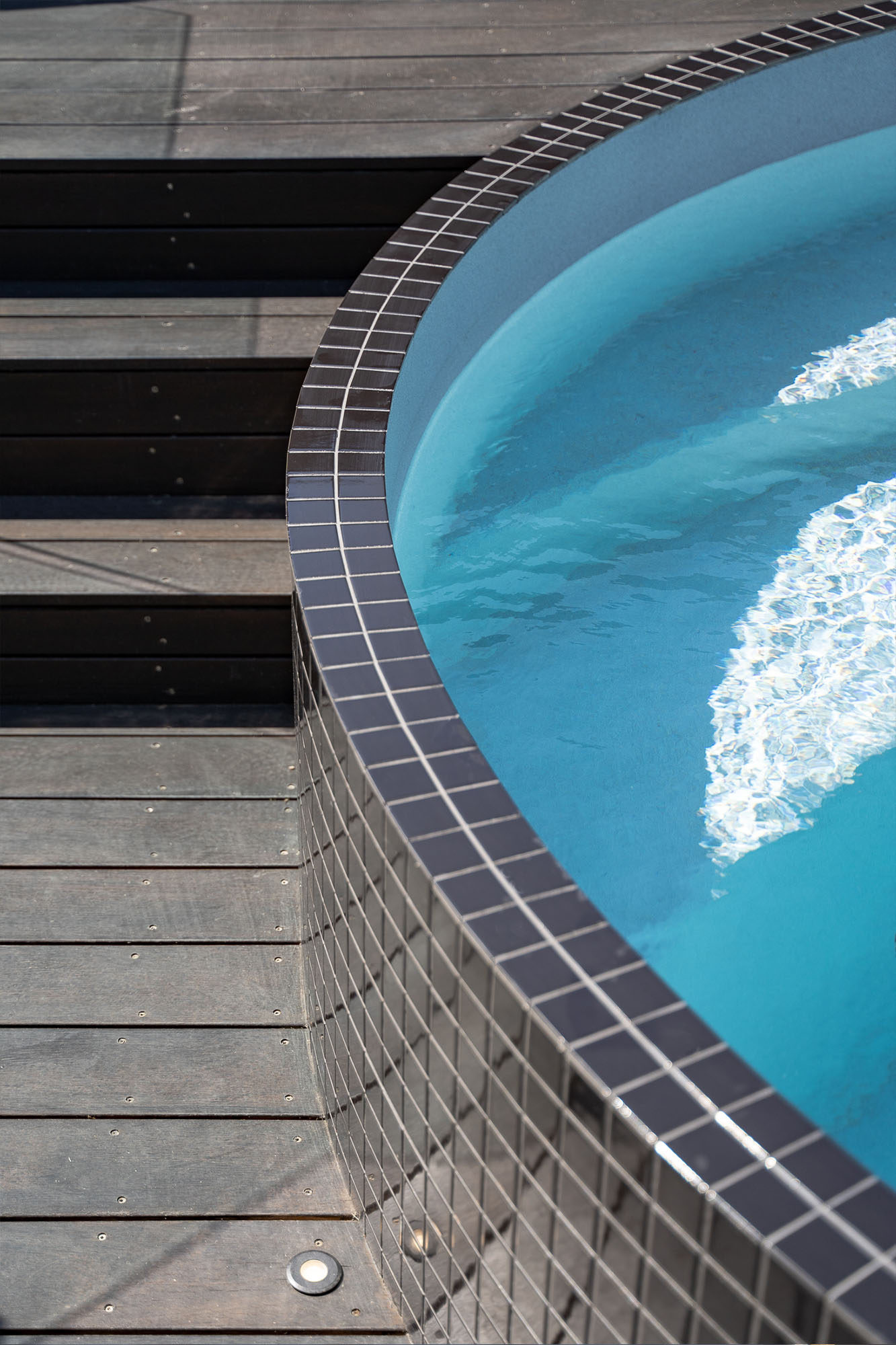 Tiled Plungie Arena 3.5m round concrete pool in Blue Lagoon