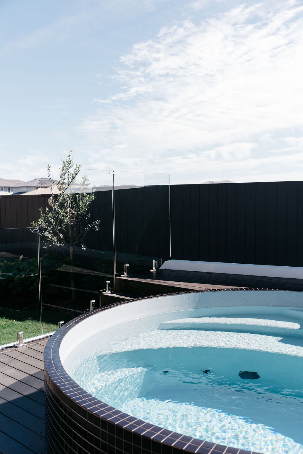 3.5m round concrete plunge pool, the Plungie Arena - in Blue Lagoon